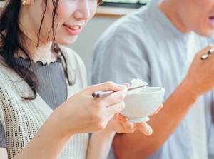 How to eat boiled rice