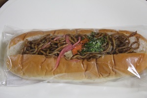 Sandwiches of yakisoba