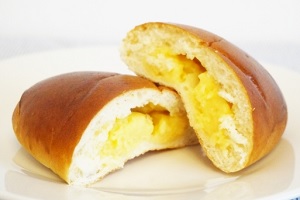 Cream-pan (Bread of custard cream)