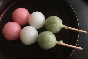 Tricolor Dango in cherry clossom season