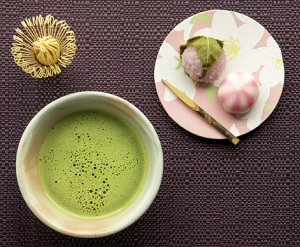 Maccha tea, bamboo whisk, and confectionery