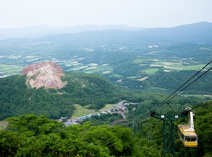 Showa-shinzan from the observatory on Mt.Usu