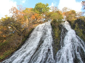 Oshinkoshin Waterfall