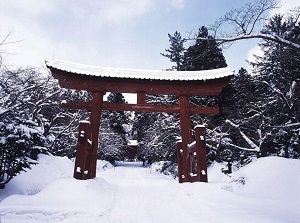 Iwakisan Shrine in winter