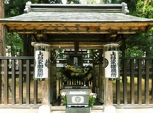 Shrine of Uesugi Kenshin