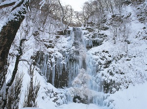 Icefall of Tamasudare-no-taki