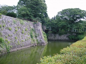 Stone wall and moat of Shirakawa Komine Castle
