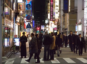 A street with many pubs in Shinbashi in the evening