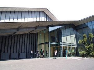 Entrance of Nezu Museum
