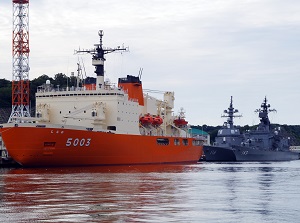 Ice Breaker and ships of Japanese Maritime Defense Forces