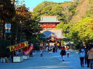 Approach to Tsurugaoka Hachimangu