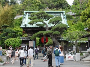 Main gate of Hase-dera