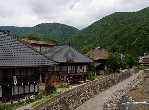 Yunishigawa onsen town