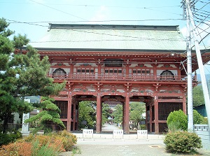 Sanmon gate of Kai Zenkoji
