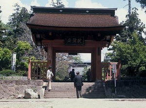 Akamon gate of Enrinji