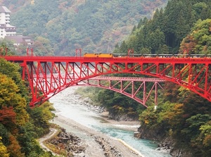 Kurobe Gorge Railway