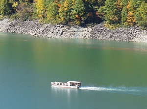 Garve on Kurobe Lake