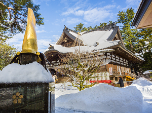 Oyama Shrine in winter