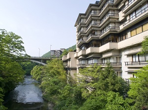 Yamanaka Onsen town