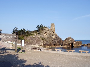 Mado-iwa rock at Mado-iwa Pocket Park