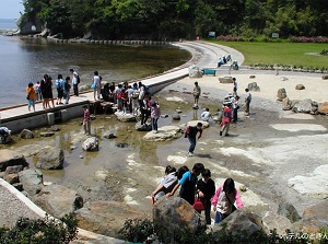 Promenade around Tsukumo Bay