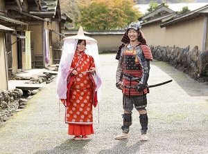 Experience of dressing in the 16th century