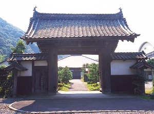 Entrance gate of Kuuinji