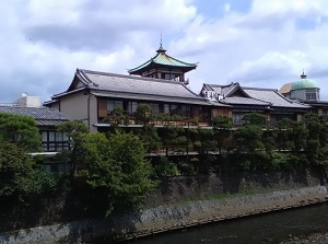 Old high-class ryokan in Ito