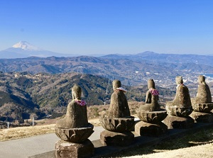 Mt.Fuji and Buddha statues from Mount Oomuro