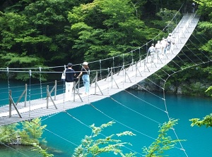 Yume-no-Tsuribashi in summer