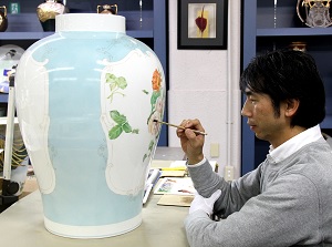 Painting work in the museum in Noritake-no-Mori