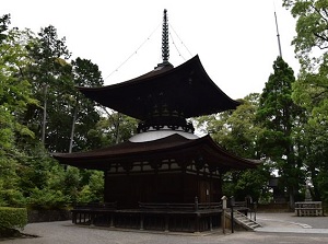Tahoto in Ishiyamadera