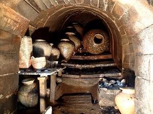 Shigaraki-yaki in a kiln