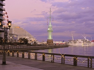 Harbor Walk and Kobe Harbor signal tower
