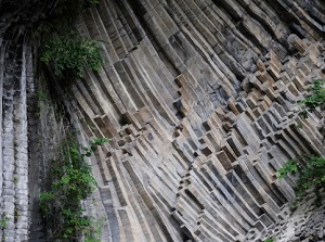 Rocks in Seiryudou cave in Genbudou