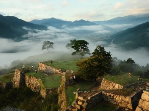 Sea of clouds around Takeda Castle