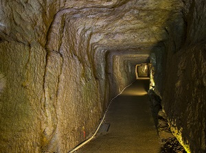 Inside of Ryugenji-mabu