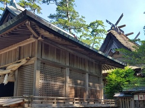 Tamawakasu-mikoto Shrine in Dogo island