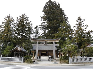 Entrance of Yaegaki Shrine