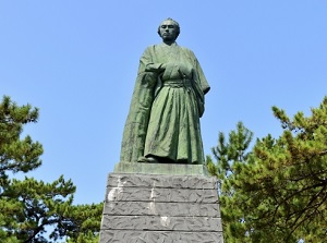 Statue of Sakamoto Ryoma near Katsurahama