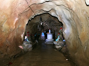 Mantora Cave in Ishiteji