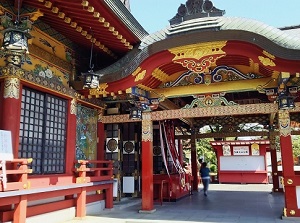 Gorgeous Gohonden in Yutoku Inari Shrine