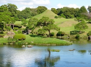 Hill shaped like Mt. Fuji in Suizenji Jojuen