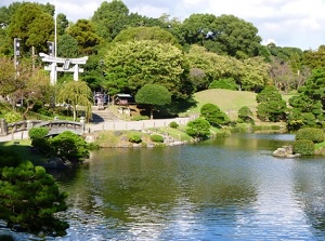 Entrance of Izumi Shrine in Suizenji Jojuen