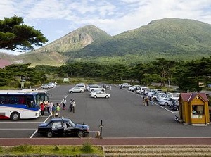 Karakunidake from a parking lot of Ebino Plateau