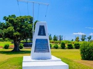 Ernie Pyle Monument in Ie Island