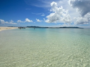 Hatenohama near Kume Island