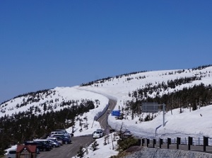 Mikaeri-Tooge in early spring