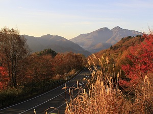 Bandai-Azuma Lake Line