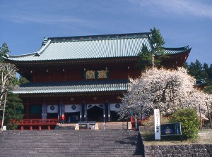 Sanbutsudo in Rinnoji